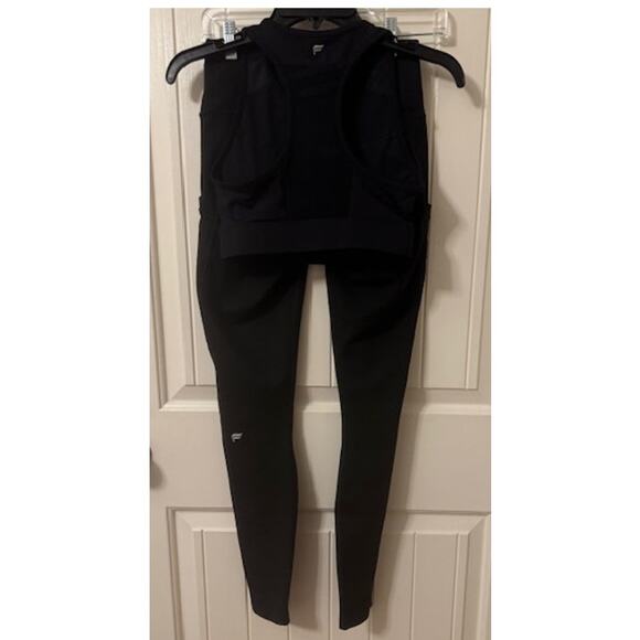 Fabletics Black Sports Bra and Leggings Set - Picture 8 of 10